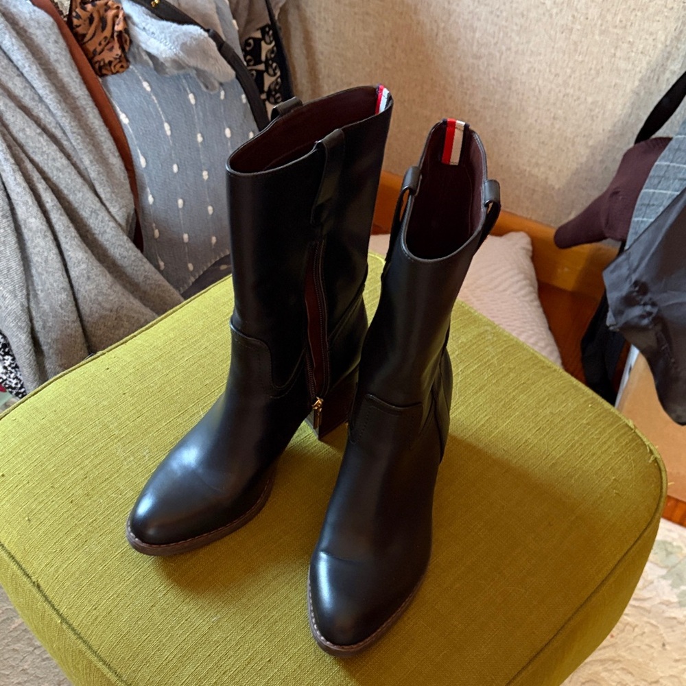 Tommy Hilfiger Elegant Black Heeled Boots